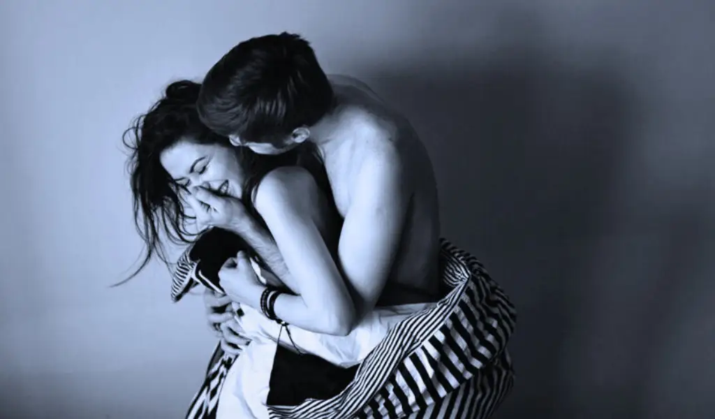 Intimate habits that happy couples follow all the time